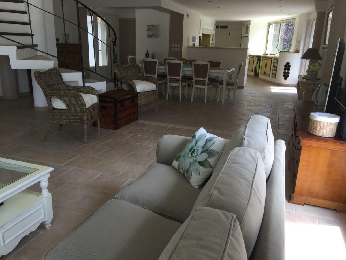 « Chanterie » Villa *