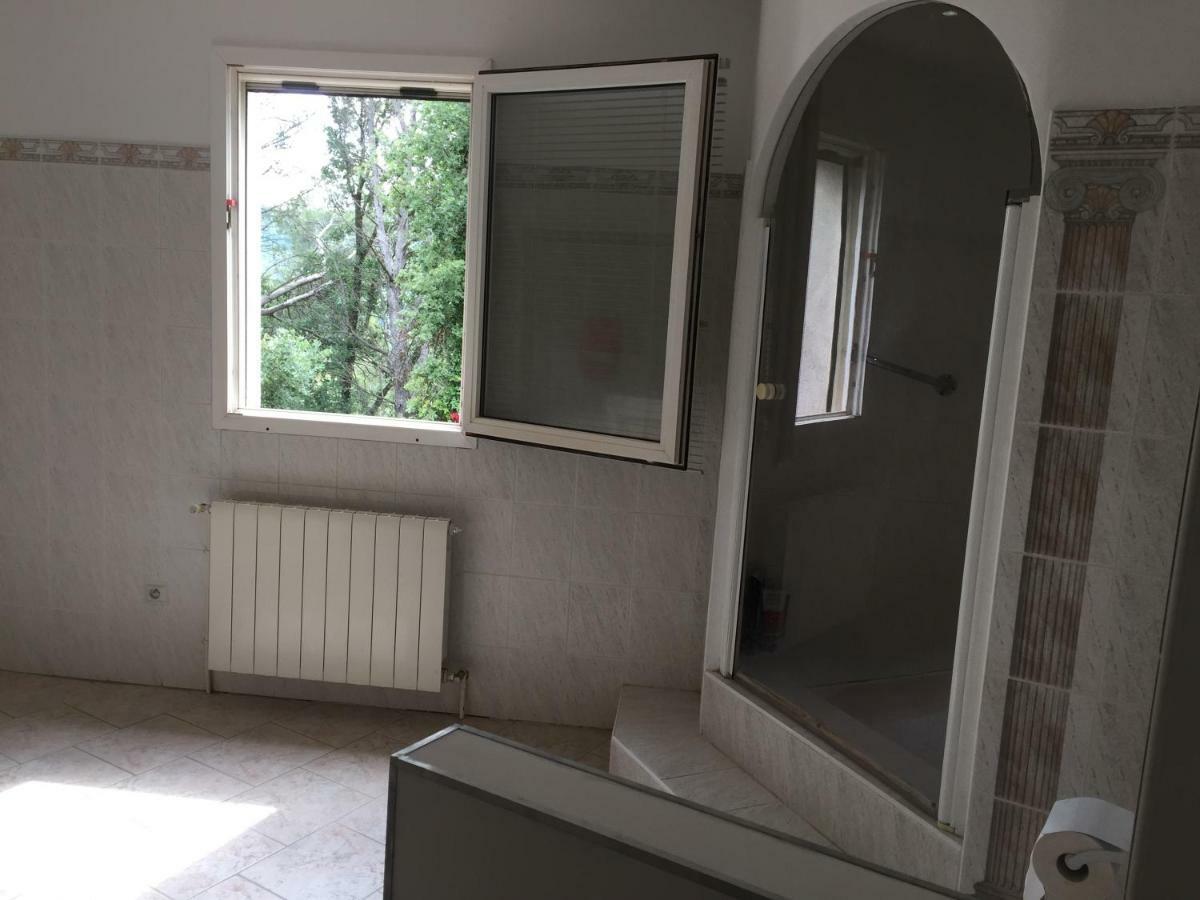 Villa « Chanterie » *